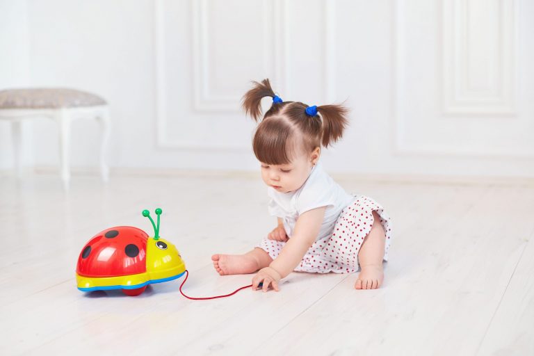 Read more about the article Early Signs of Autism in Toddlers: What Every Parent Should Know